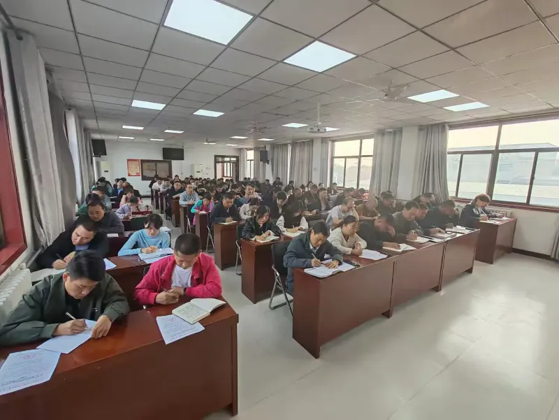 简篇-收假收心调状态丨耿镇街道召开国庆收假收心暨工作安排会